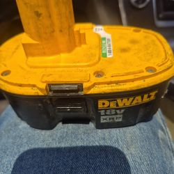 Dealt xrp 18v battery