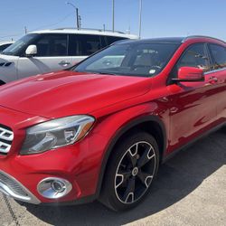 2018 Mercedes-Benz GLA 250!!! 