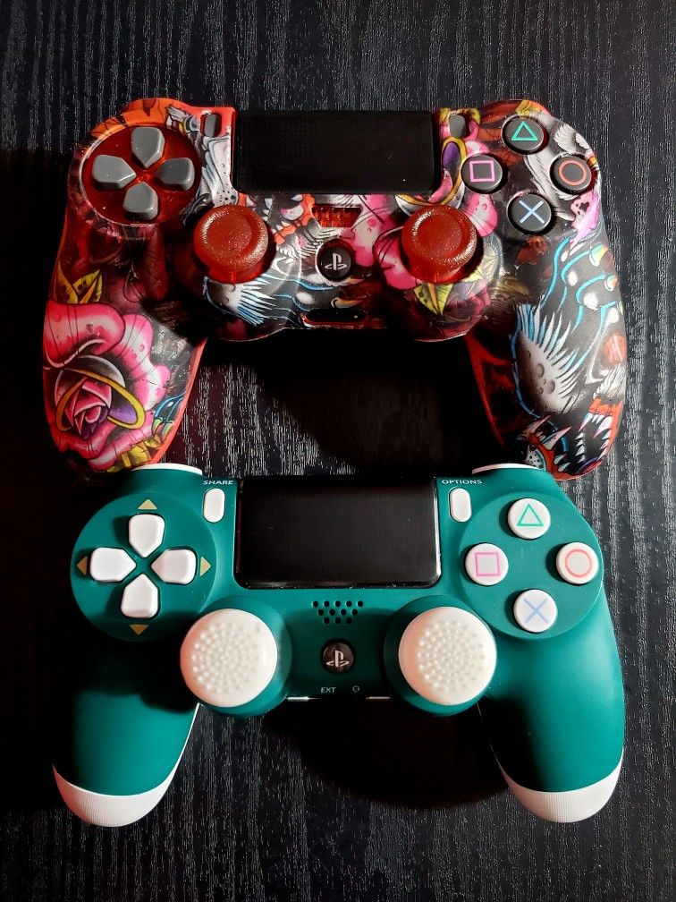 PS4 Controllers