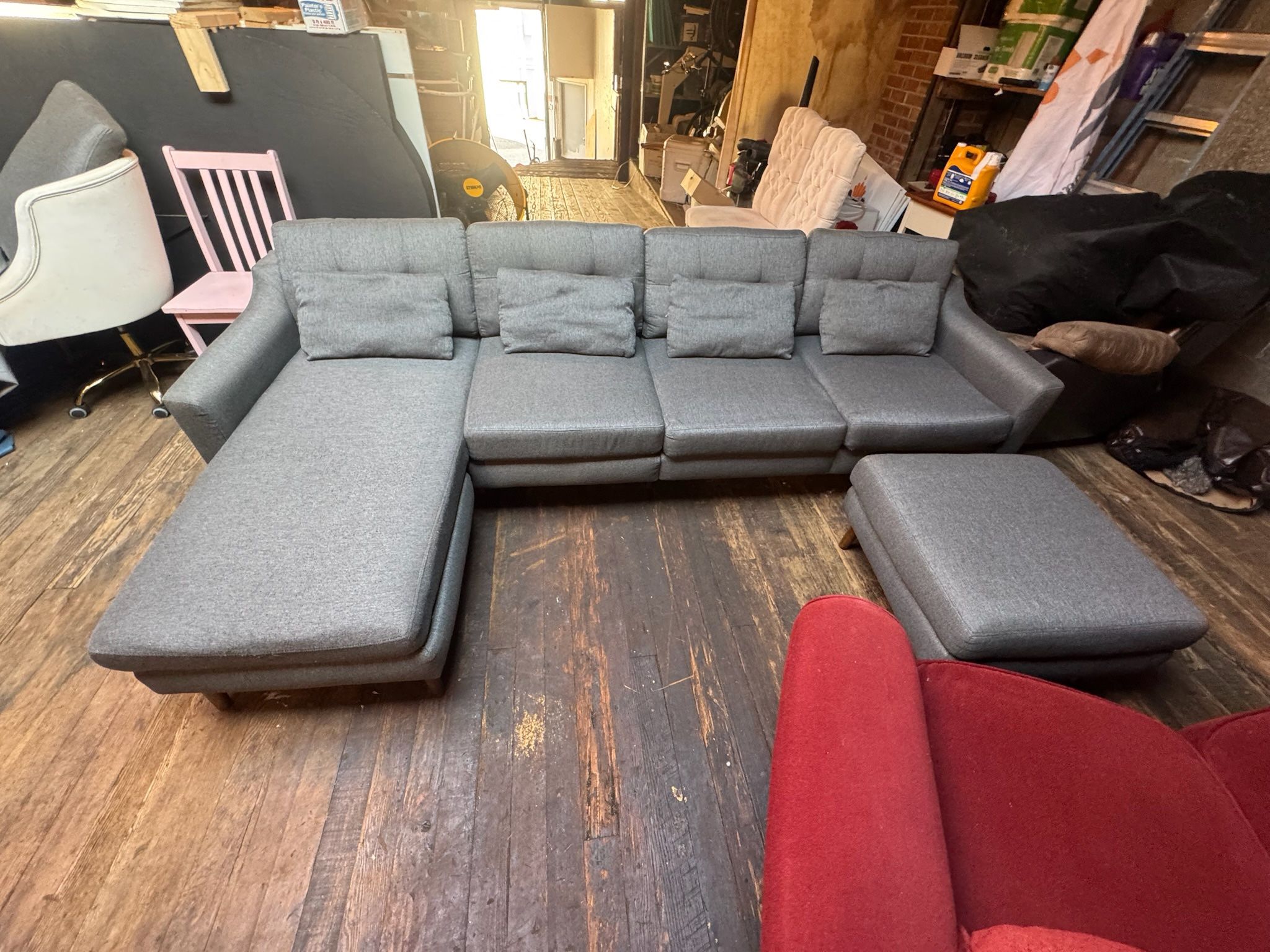 Sectional Couch (WE DELIVER)