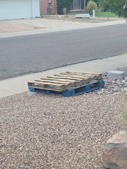Free Pallets 2 Of Them
