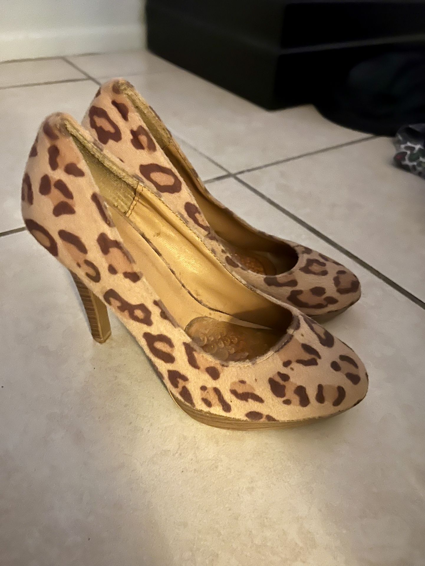 Women’s Heels size 6 $5