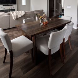 Dining table For 6