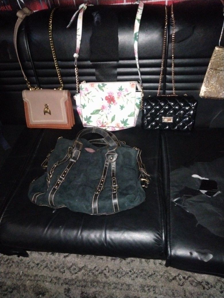Vessana Gahon Steve Madden