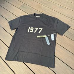 Essential size M