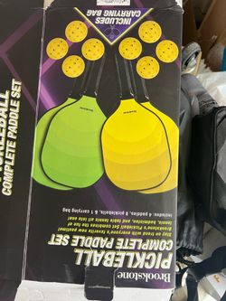 Brookstone Pickleball Complete Paddle Set open box