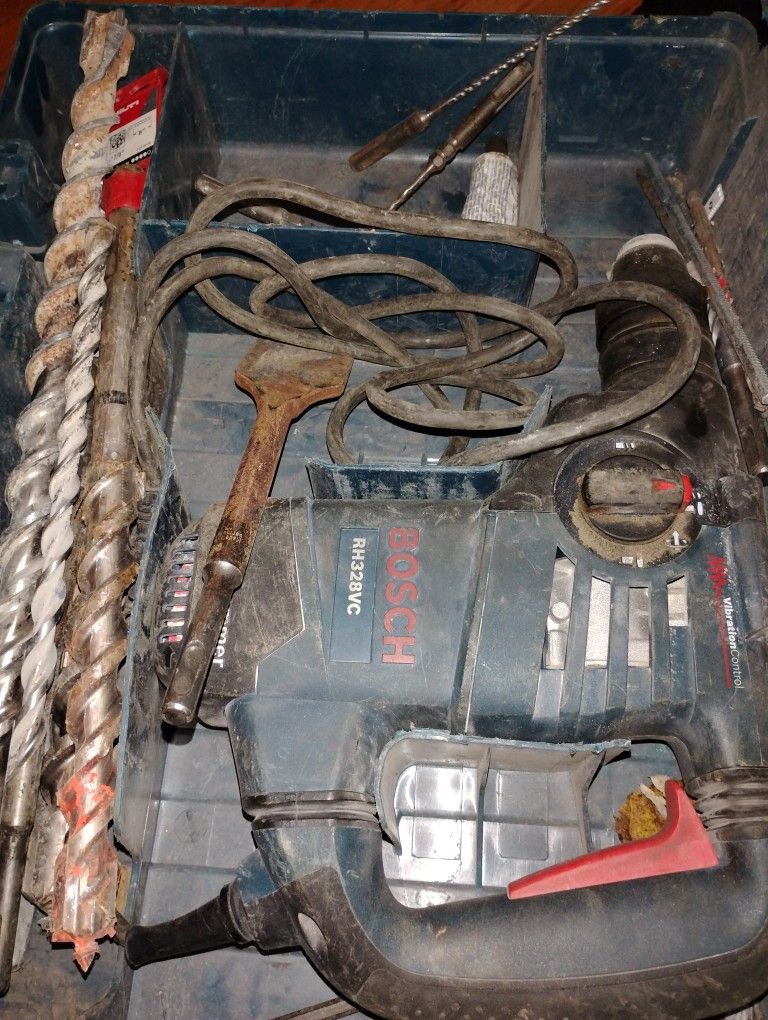 Bosch Hammer Rotary Tool Good Condition Retail 500$