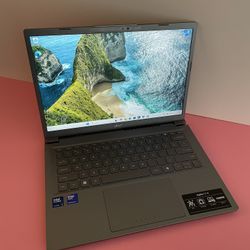 Acer Aspire 14 Ai Touch screen Intel Ultra 5 16GB RAM 1TB SSD (2025 Model / Ai Copilot+) Great Laptop 