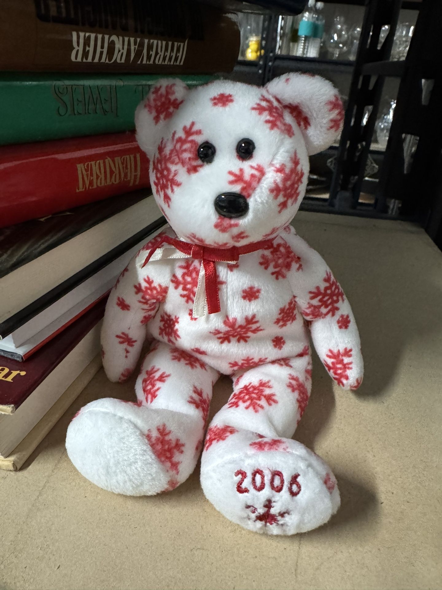 Ty Beanie Baby 2006 SNOWBELLES Bear White with Red Snowflakes