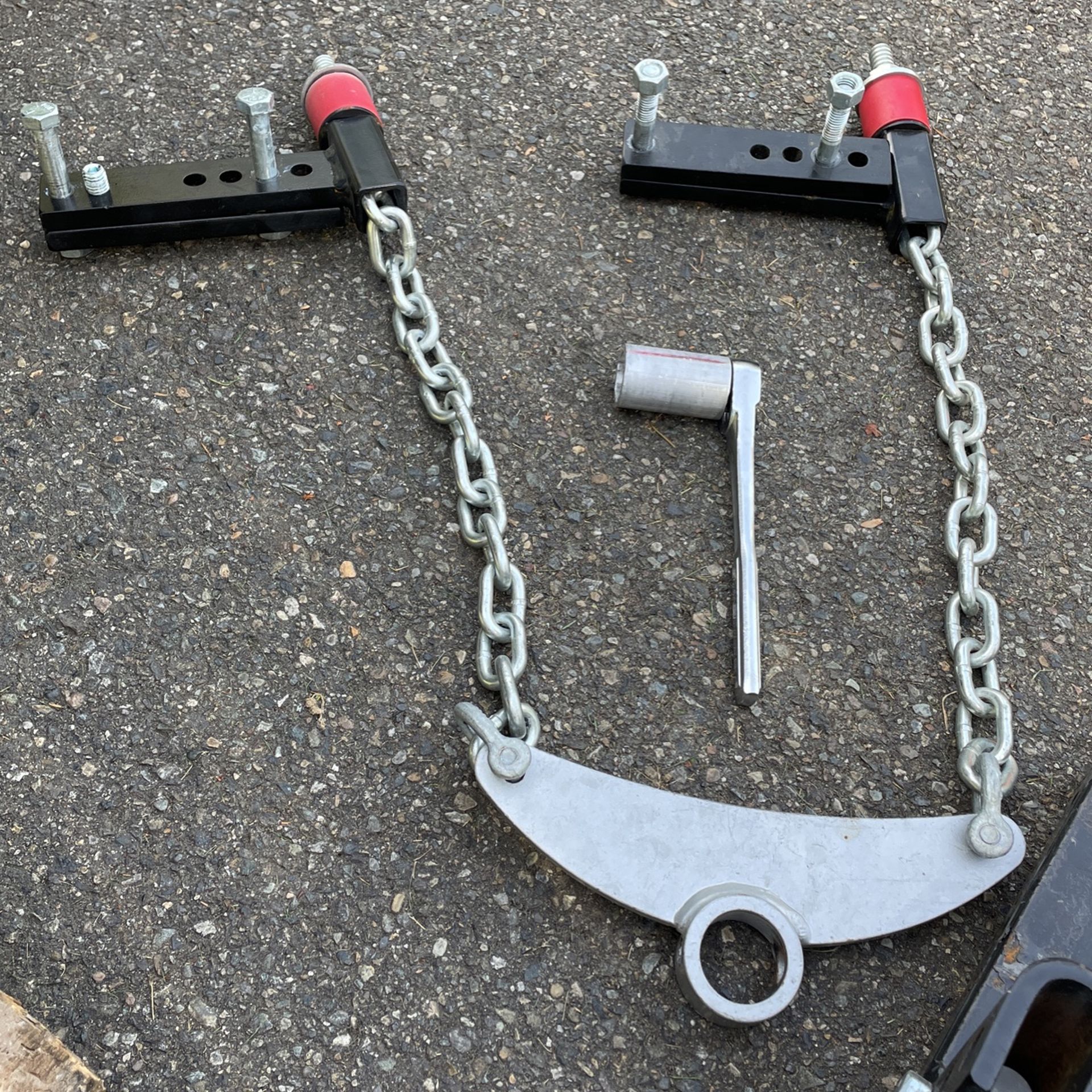 Anderson sway And Weight Distribution Hitch for Sale in Tumwater, WA