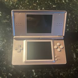 Nintendo DS Lite
