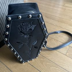 Purse Coffin Shape With Zipper 