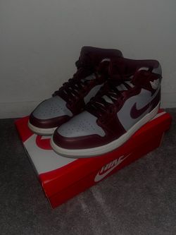 Air Jordan 1 Mid Cherrywood Red Grey