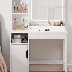 Get Ready With Me Vanity