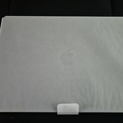 New MacBook M4 16inch 
