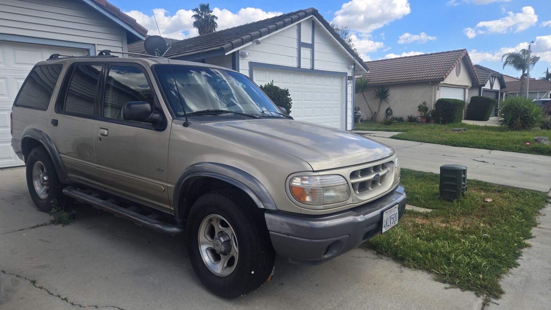 2000 Ford Explorer for Sale in Menifee, CA - OfferUp