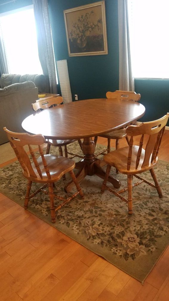 Beautiful Honey Oak Walter Of Wabash Round Oval Pedestal Table Wabash Round Oval Pedestal Table