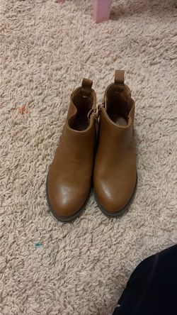 Cat and jack toddler Girl boots 10