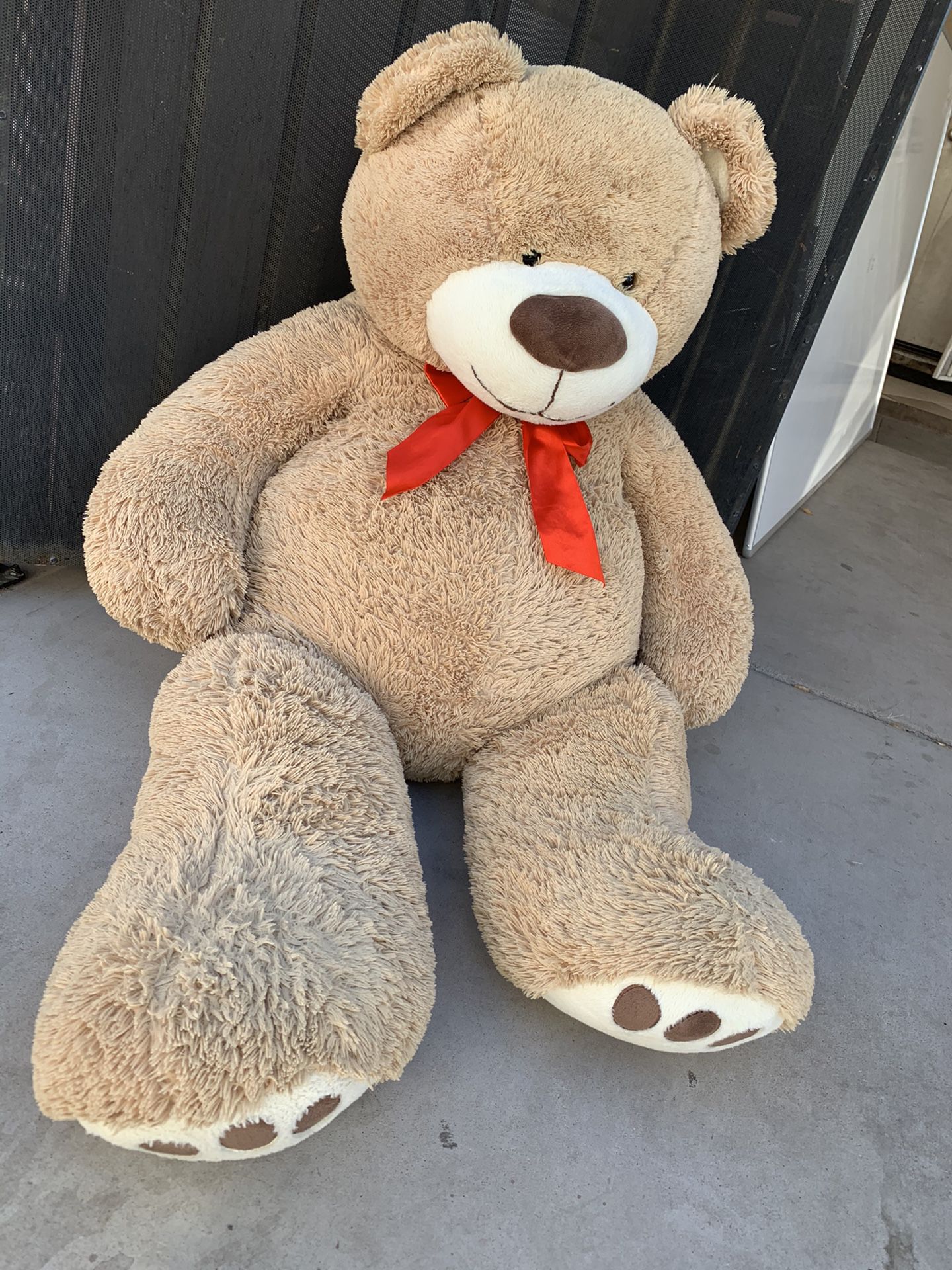 Big used teddy bear