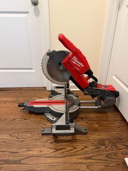 M18 FUEL 18V Lithium-Ion Brushless Cordless 10 in. Dual Bevel Sliding Compound Miter Saw (Tool-Only)