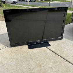 Sony 52” LCD TV 