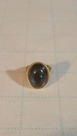 Oval Cabochon-Cut Tiger's Eye Gemstone Gold-Tone Ring Size 7 Marked "M"