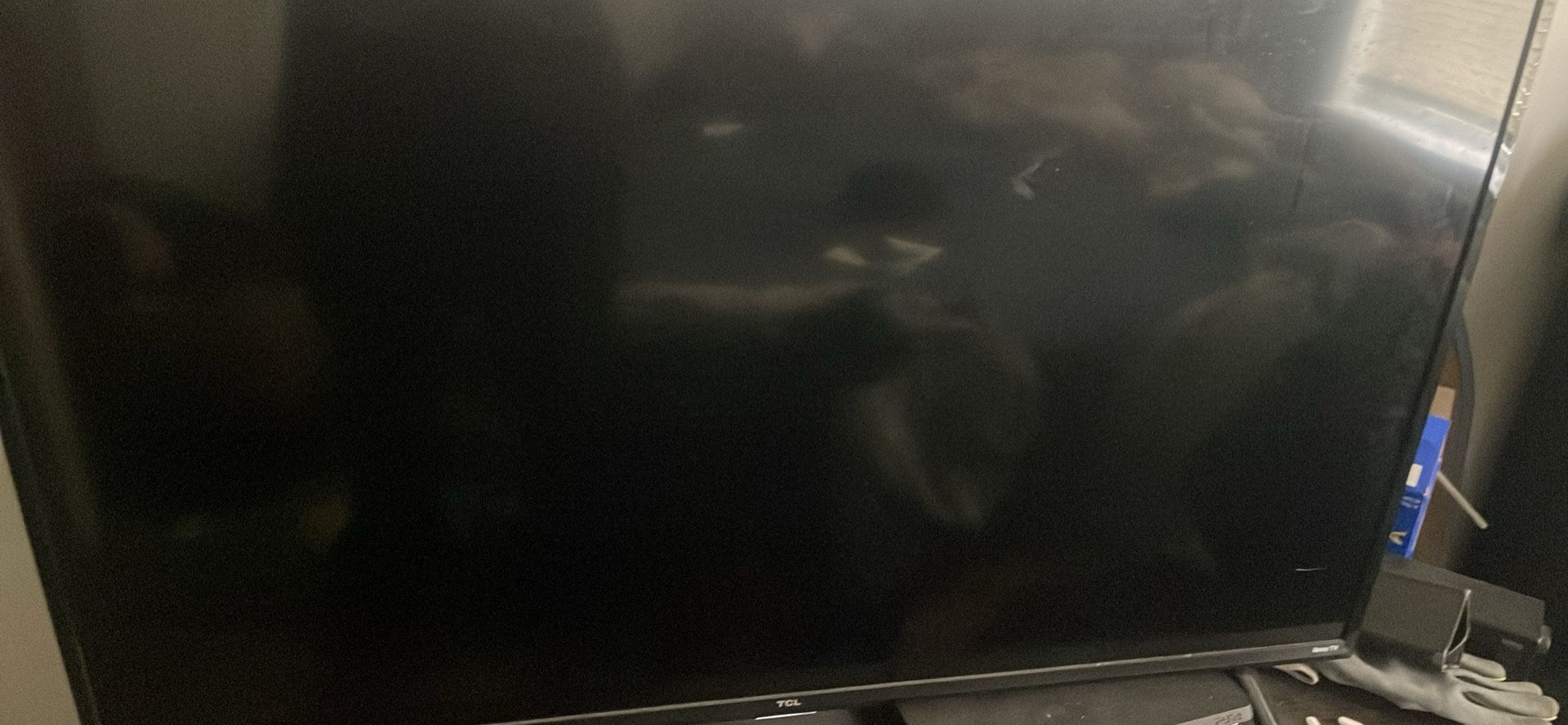 45' Roku Smart 4K UHD TV