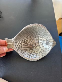 Unique, mental fishbowl