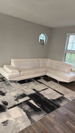 White Leather Sectional Sofa with Chaise and mat