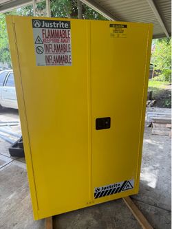 Cabinete de metal para líquidos inflamables como nuevo nunca se usó