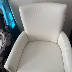 White Furniture Chairs 