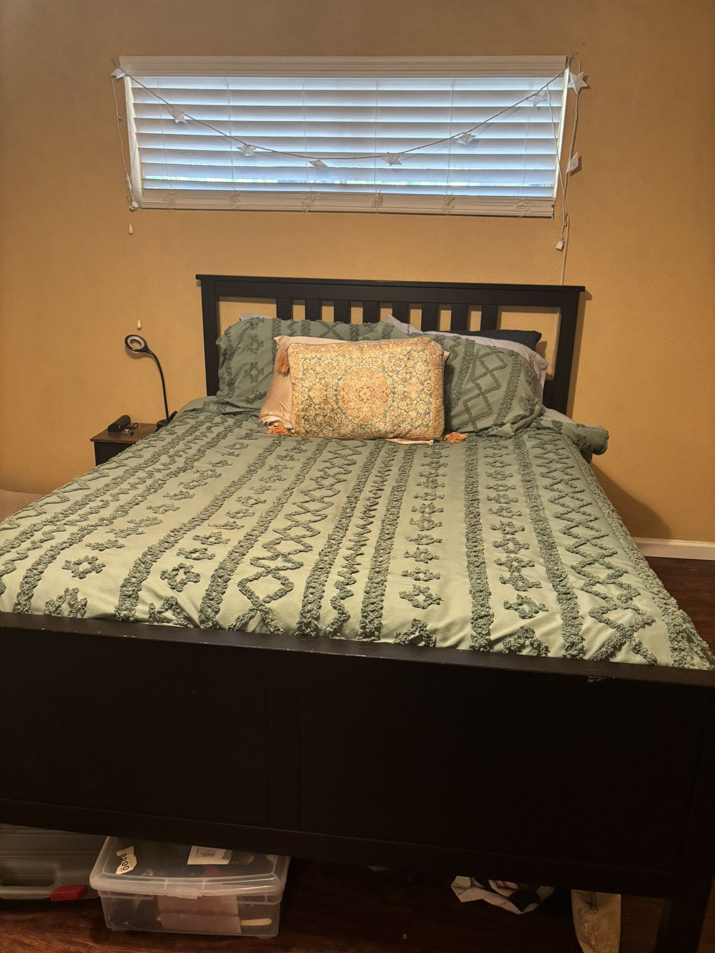 Dark Brown IKEA Queen Bedset