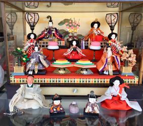 Japanese Dolls Collection with Music and Glass Case