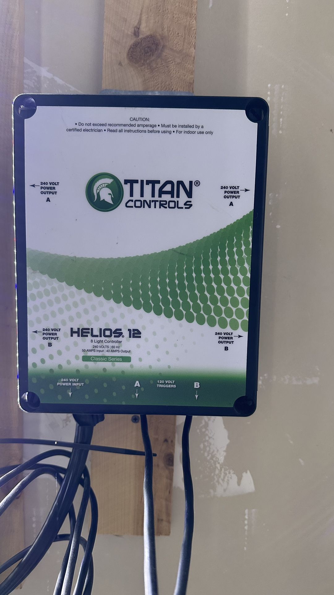 Titan Helios 12 Light Controller for Sale in Grand Terrace, CA - OfferUp