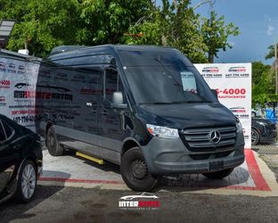 2024 Mercedes-Benz Sprinter 2500 Passenger