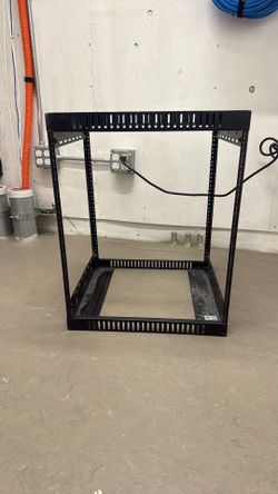 SR-CAB-12U: A 12U rack cabinet