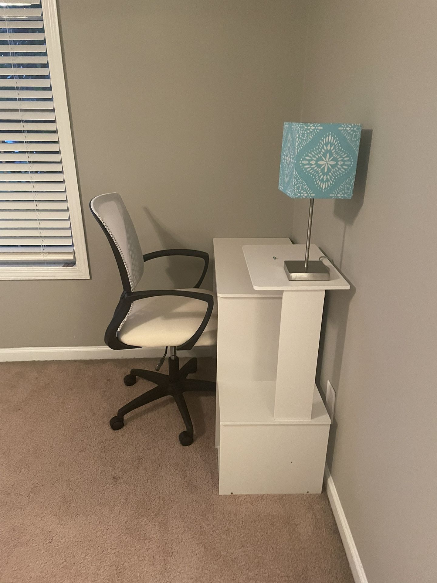 White Desk with Desk Chair 