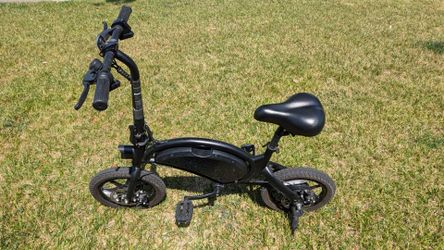 Jetson Bolt Pro e-bike with charger