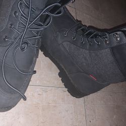 levi Boots