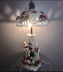 Vtg Von Scheirholz German Porcelain Figural Lamp w/ Lithophane Shade 30” Tall