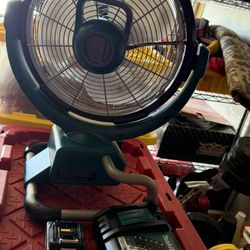 MAKITA FAN 18V KIT BATTERY AND CHARGER 