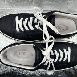 Tod’s Navy Sneakers Size 10