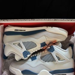 Jordan 4 Military Blue 2024 