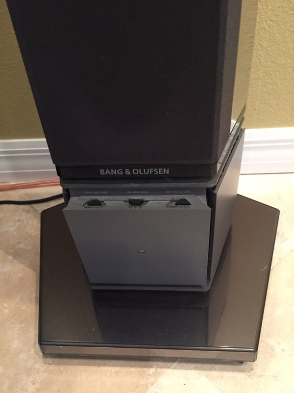Bang & Olufsen B&O Beolab Penta speakers (2)