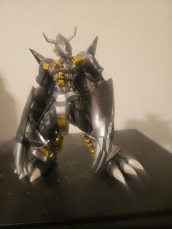 Black wargreymon figurine