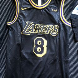 Kobe Bryant “Mamba” Jersey Mens Small