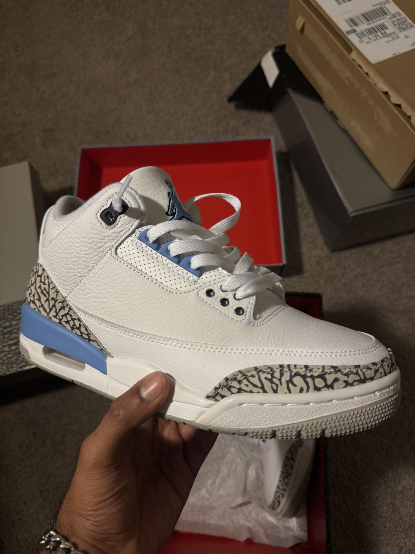 Jordan 3 UNC