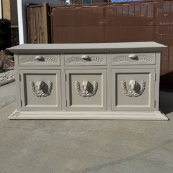 Vintage Ivory White Hollywood Regency Hand Carved Solid Wood Buffet Cabinet Credenza $725