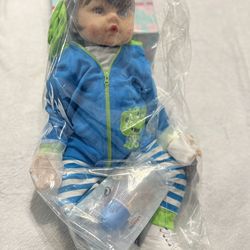 Beautiful Lifelike Reborn Baby Boy Doll