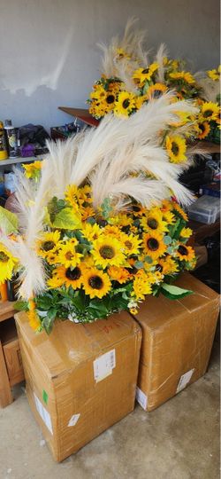 Artificial yellow luxury Sunflowers FOR SALE! READ POST